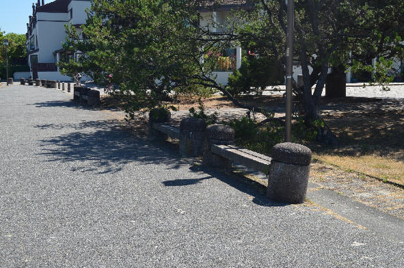South Side Seawall Benches